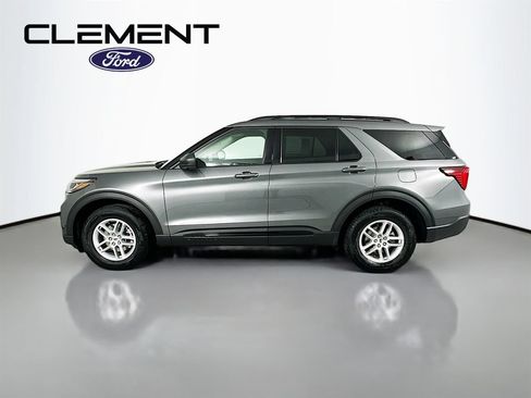 New 2026 Ford Explorer Active AWD/4WD image 4