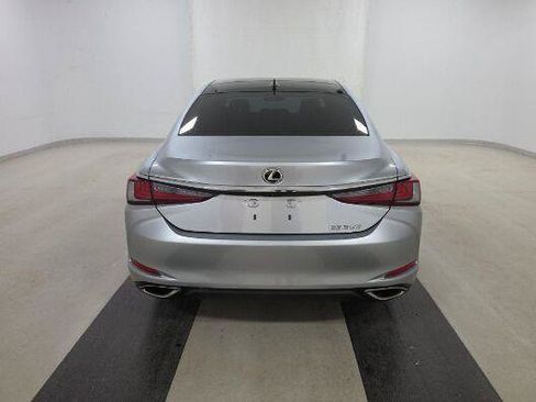 Used 2023 Lexus ES 350 w/ Premium Package FWD image 4