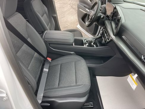 New 2026 Chevrolet Traverse LT image 21