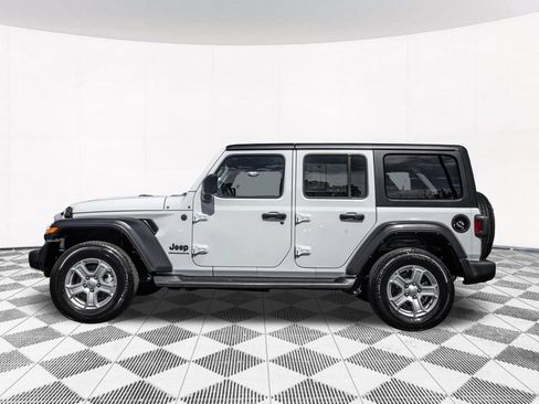 Used 2023 Jeep Wrangler Unlimited Sport AWD/4WD image 7