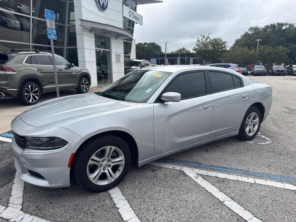 Used 2019 Dodge Charger SXT RWD image 1