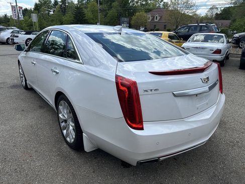 Used 2017 Cadillac XTS Luxury w/ Driver Awareness Package FWD image 4