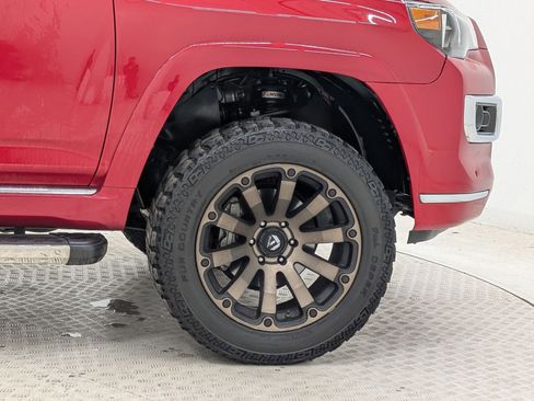 Used 2021 Toyota 4Runner Limited image 12