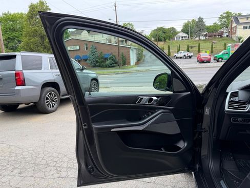 Used 2019 BMW X5 xDrive50i w/ Off-Road Package AWD/4WD image 10