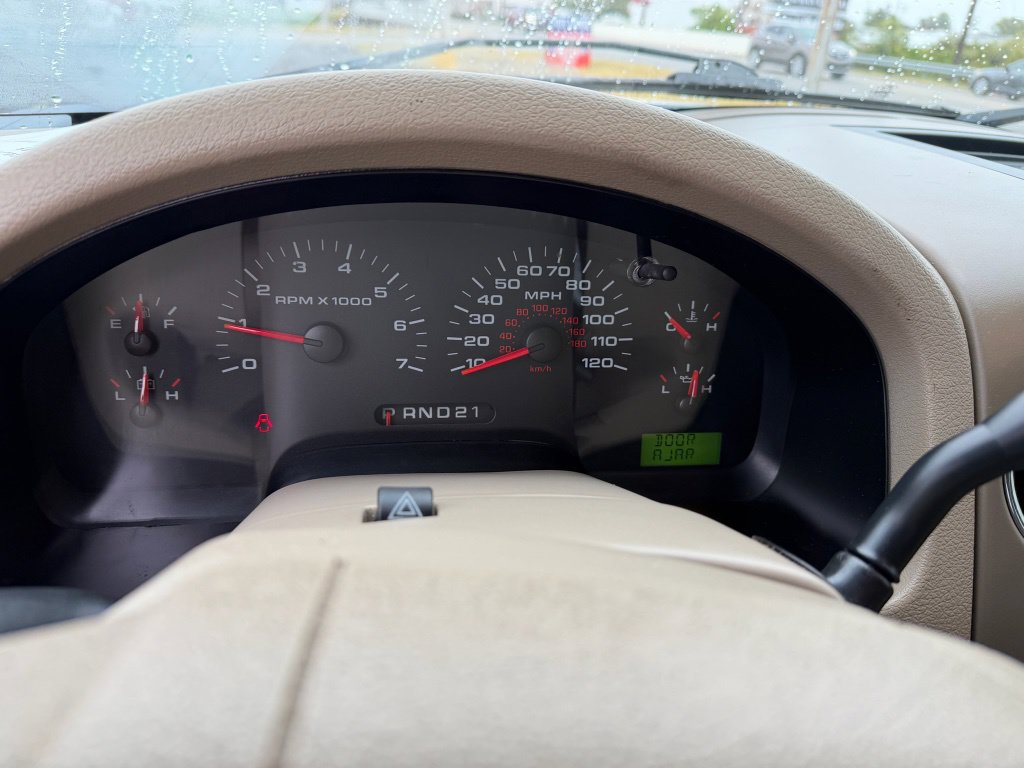 Used 2006 Ford F150 XLT RWD image 13