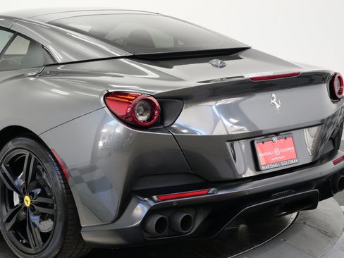 Used 2019 Ferrari Portofino RWD image 39