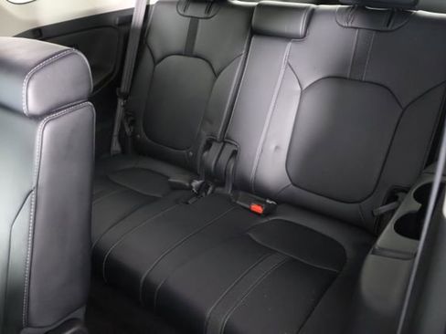 Used 2023 Honda Pilot Touring image 22