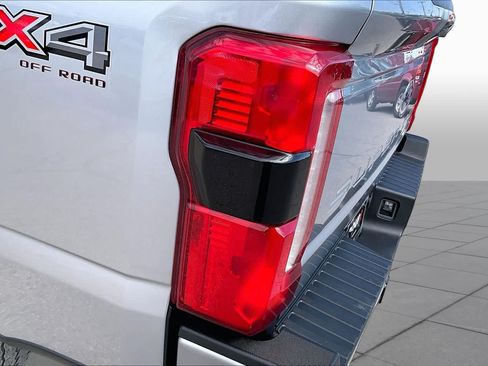 Used 2024 Ford F250 XLT w/ XLT Premium Package AWD/4WD image 27