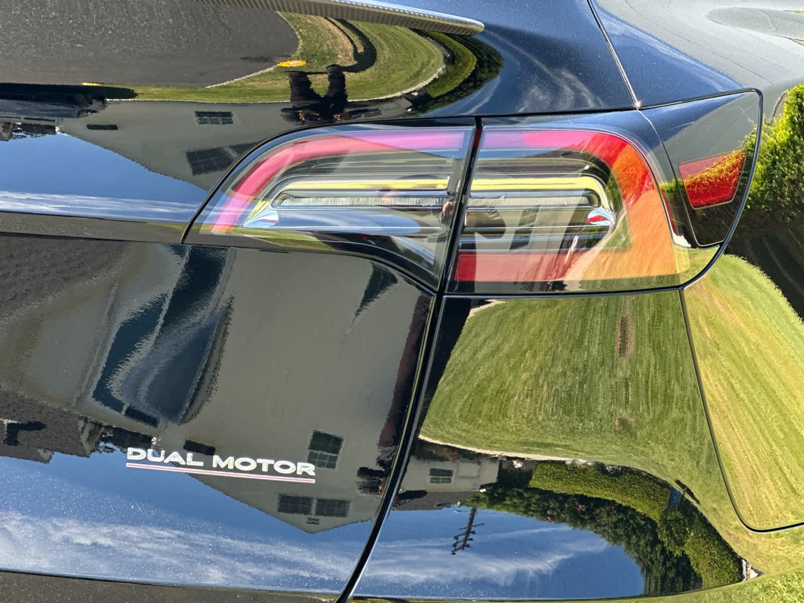 Used 2022 Tesla Model Y Performance AWD/4WD image 30