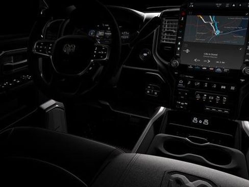 New 2026 RAM 3500 Laramie AWD/4WD image 33