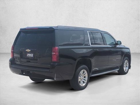 Used 2016 Chevrolet Suburban LS RWD image 5