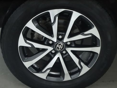 Certified 2023 Toyota Corolla Cross XLE w/ Convenience Package FWD image 12