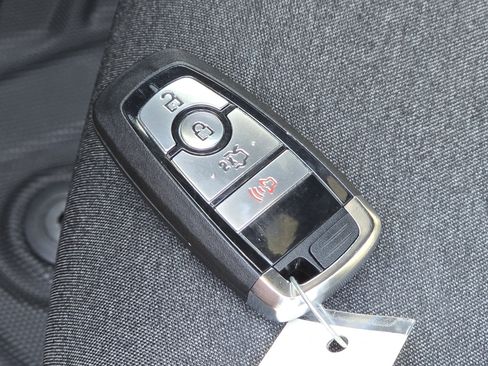 Used 2024 Ford Mustang Coupe RWD image 31