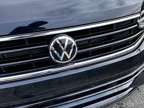 Used 2024 Volkswagen Tiguan SE R-Line w/ MDO Package, Two-Row image 27