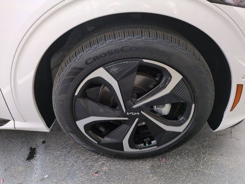 Used 2023 Kia EV6 GT-Line w/ GT-Line Suede Seat Package image 10