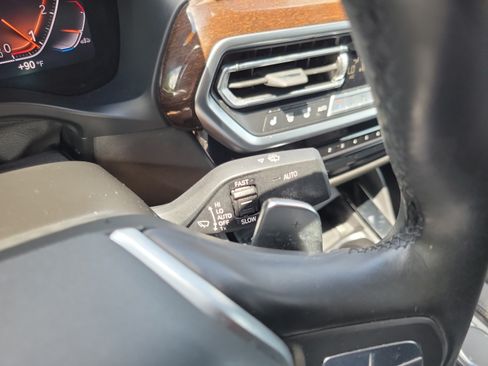 Used 2023 BMW X4 xDrive30i AWD/4WD image 23