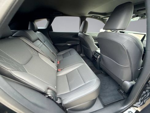Used 2026 Lexus RX 350 Premium w/ Accessory Package (Z1) FWD image 17