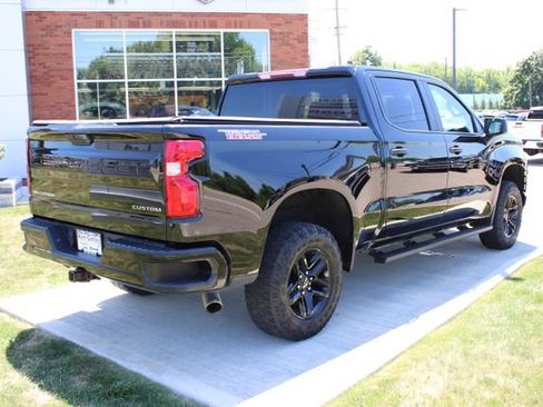 Used 2021 Chevrolet Silverado 1500 Custom Trail Boss AWD/4WD image 34