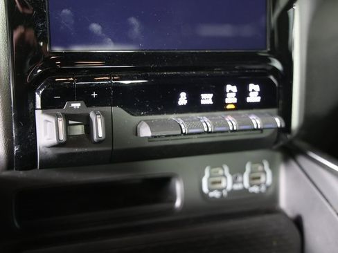 Used 2024 RAM 1500 Lone Star image 11