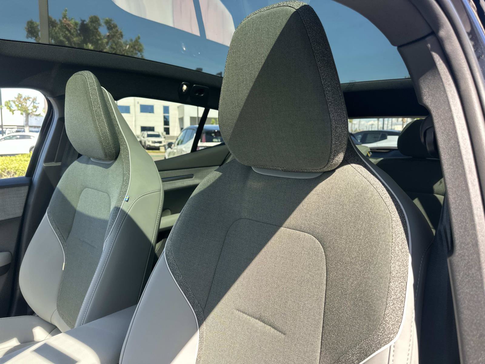 New 2026 Volvo EX30 Plus AWD/4WD image 15