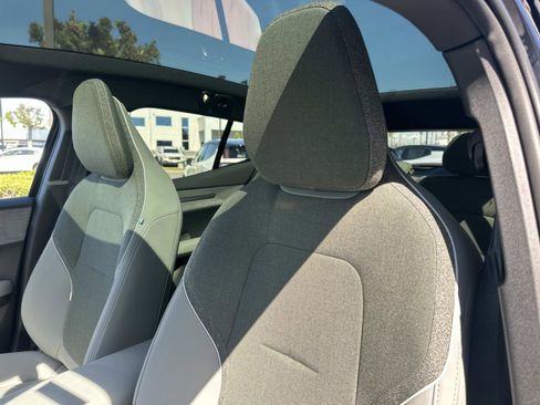 New 2026 Volvo EX30 Plus w/ Climate Package image 15