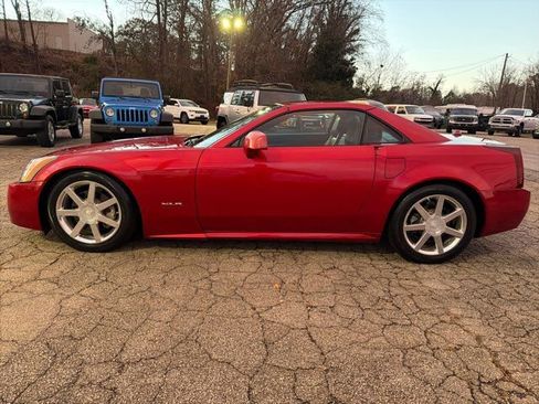 Used 2005 Cadillac XLR RWD image 12
