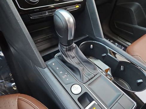 Used 2023 Volkswagen Atlas SE w/ Black Wheel Package image 22