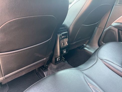 New 2023 Jeep Compass Latitude w/ Sun and Sound Group image 27