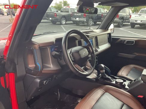 Used 2022 Ford Bronco Outer Banks image 16