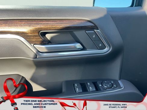New 2025 GMC Sierra 1500 Elevation image 42