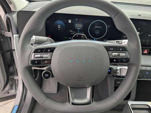 Certified 2025 Hyundai Ioniq 5 Limited image 18