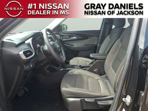 Used 2023 Chevrolet TrailBlazer LS image 22