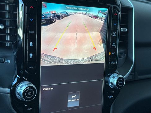 New 2026 RAM 1500 4x4 Crew Cab image 18