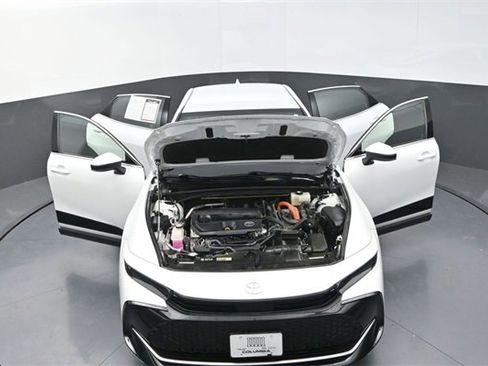 Used 2024 Toyota Crown XLE image 26