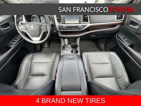 Used 2016 Toyota Highlander Limited AWD/4WD image 25