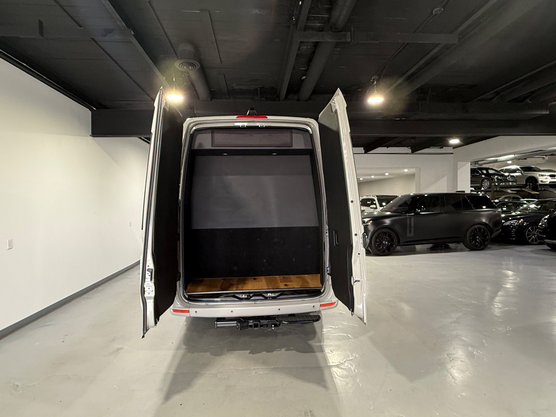 Used 2024 Mercedes-Benz Sprinter 2500 image 16