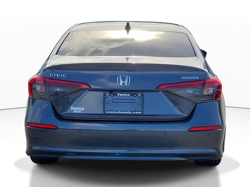 Certified 2023 Honda Civic Touring image 5