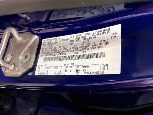 Used 2015 Ford Escape Titanium w/ Equipment Group 301A AWD/4WD image 36