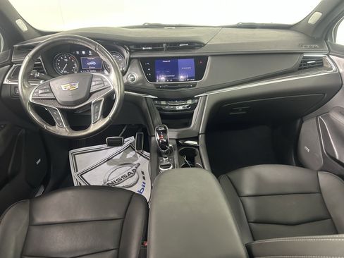 Certified 2022 Cadillac XT5 Sportv w/ Technology Package image 4
