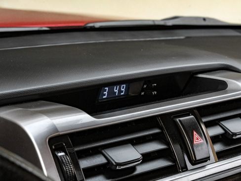 Used 2014 Toyota 4Runner Limited image 26