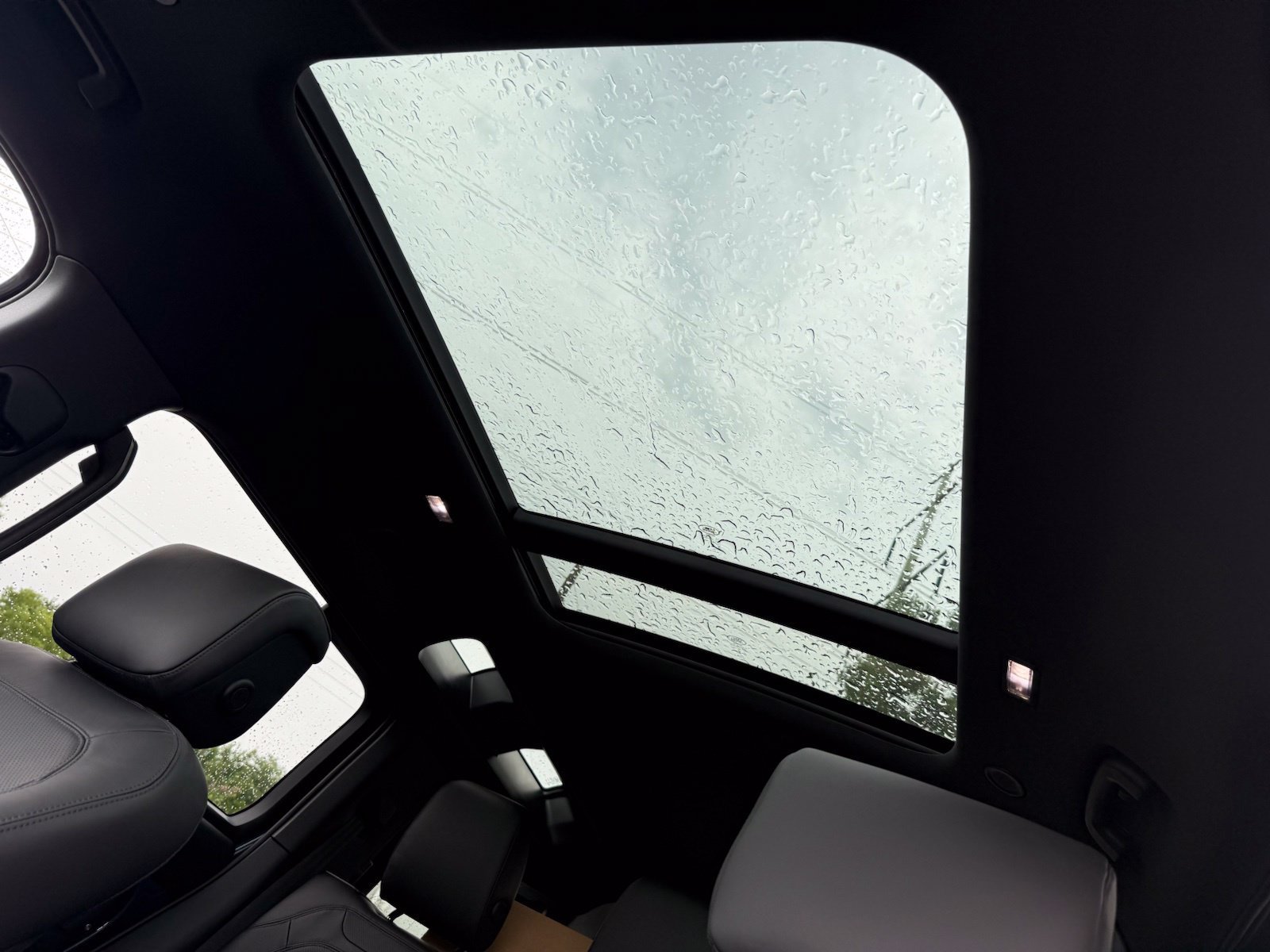 New 2026 Land Rover Defender 110 S AWD/4WD image 38