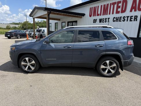 Used 2020 Jeep Cherokee Limited w/ Technology Group FWD image 11