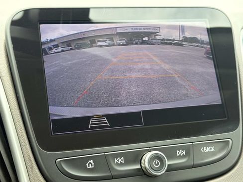 Used 2022 Chevrolet Malibu LS FWD image 25