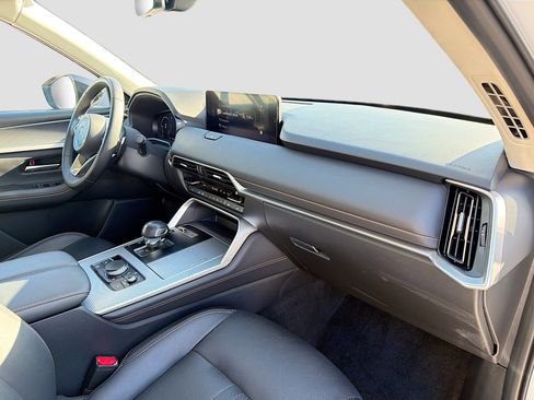 Used 2025 MAZDA CX-70 Plug-In Hybrid w/ Premium Pkg image 15