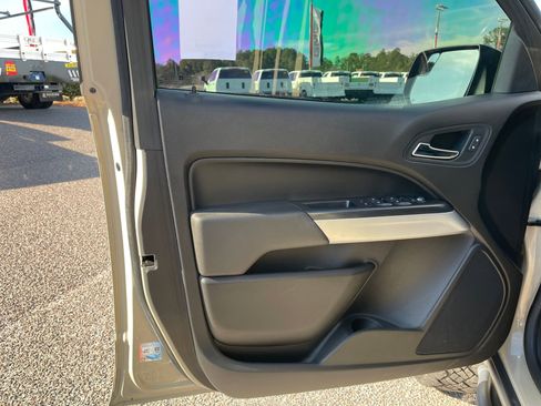 Used 2021 Chevrolet Colorado ZR2 w/ Colorado ZR2 Bison Edition image 11