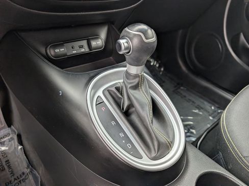Used 2014 Kia Soul + FWD image 28
