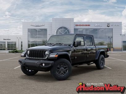 New 2026 Jeep Gladiator Sport
