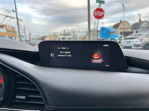 Used 2022 MAZDA MAZDA3 s image 15