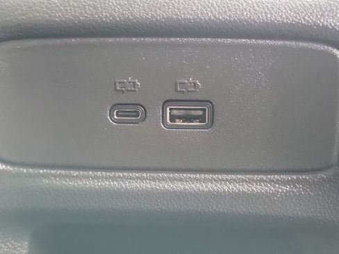 Certified 2025 Chevrolet Trax ACTIV w/ Sunroof Package FWD image 27