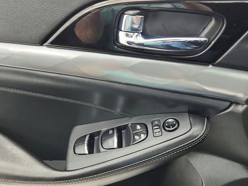 Used 2023 Nissan Maxima SV w/ Floor Mat Group image 33